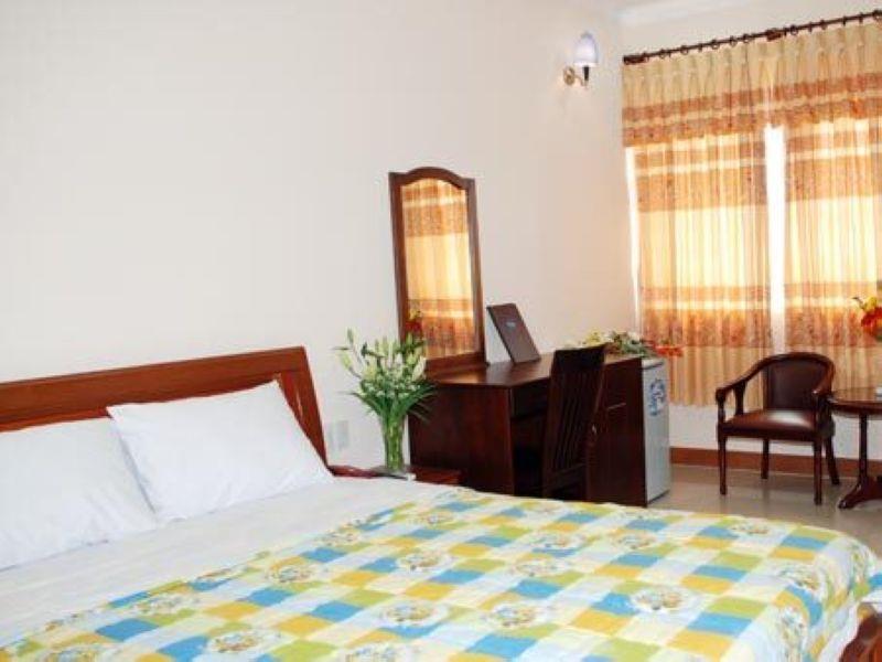 Ha Long Hotel Chau Doc Buitenkant foto